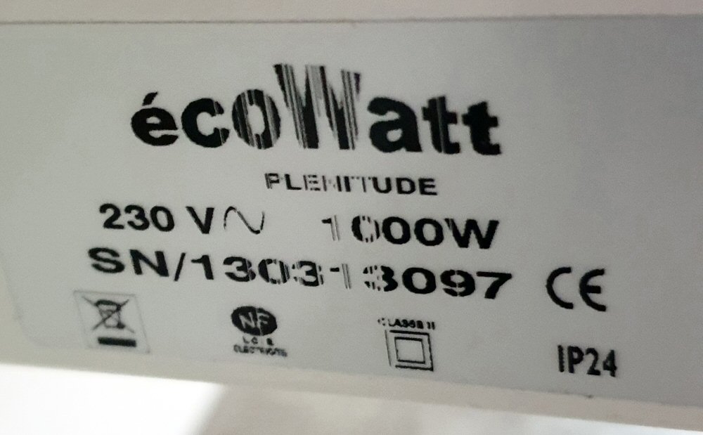 Etiquette produit d'un radiateur de marque Ecowatt