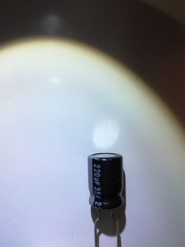 Condensateur chimique 220 micro Farads