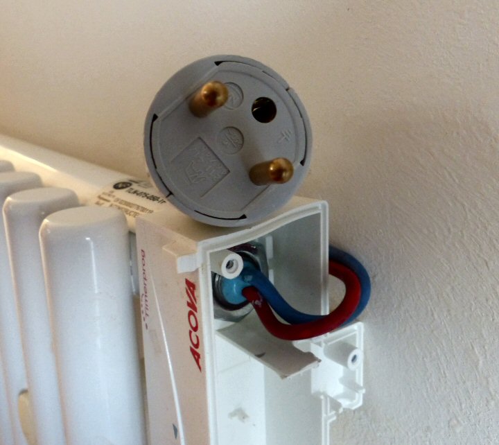 Prise connectée thermostatique