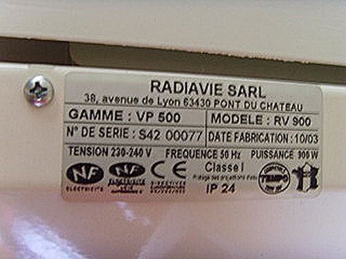 Plaque d'identification du radiateur Radiavie RV 900